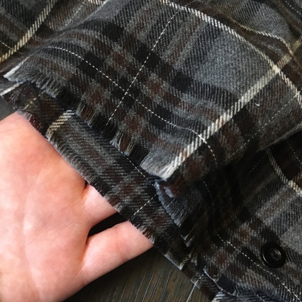 Cropped Flannel - Picture 3 of 6